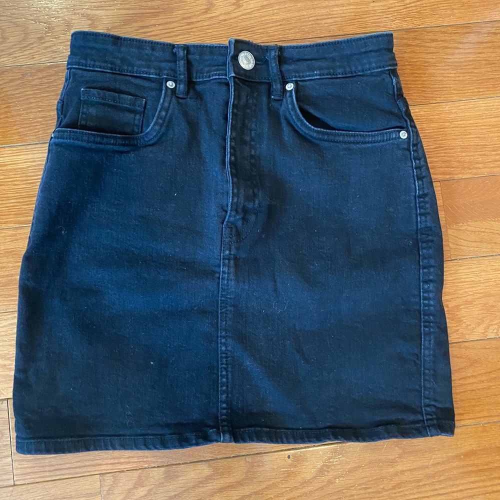 Zara High-Waisted Black Denim Skirt